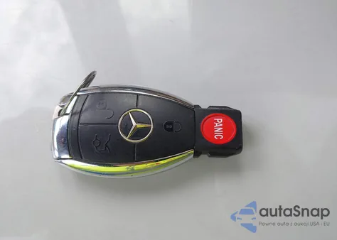 2008 Mercedes-Benz S 550 4Matic z USA, uszkodzony, nr VIN WDDNG86XX8A187408